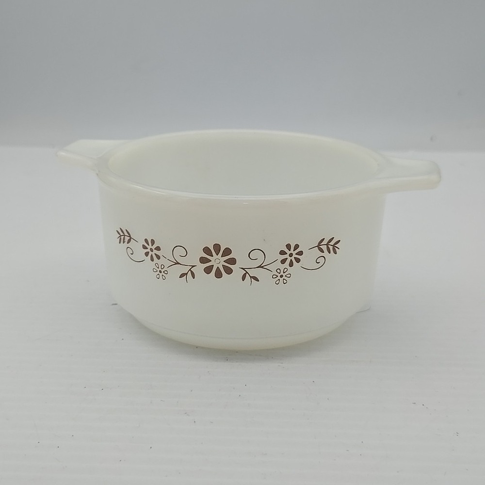 Vtg Pyr-o-rey Dynaware White Milk Glass Small Casserole‎ Dish Brown Daisy 4.5"
